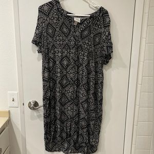 Knox Rose button up dress size XXL, black and white, comfortable